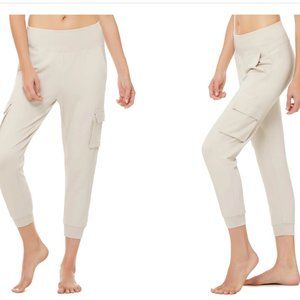ALO Yoga 7/8 HIGH-WAIST CARGO SWEATPANT